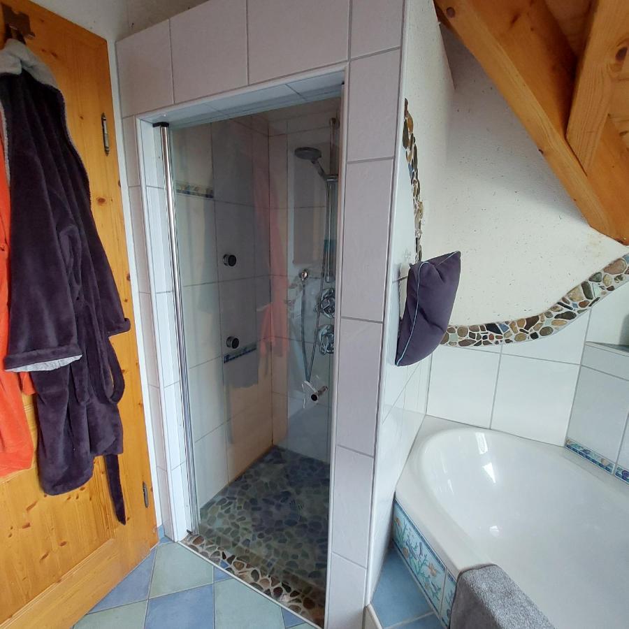 Gaestezimmer In Traumhafter Lage Neben Der Kurstadt Oberthulba ภายนอก รูปภาพ