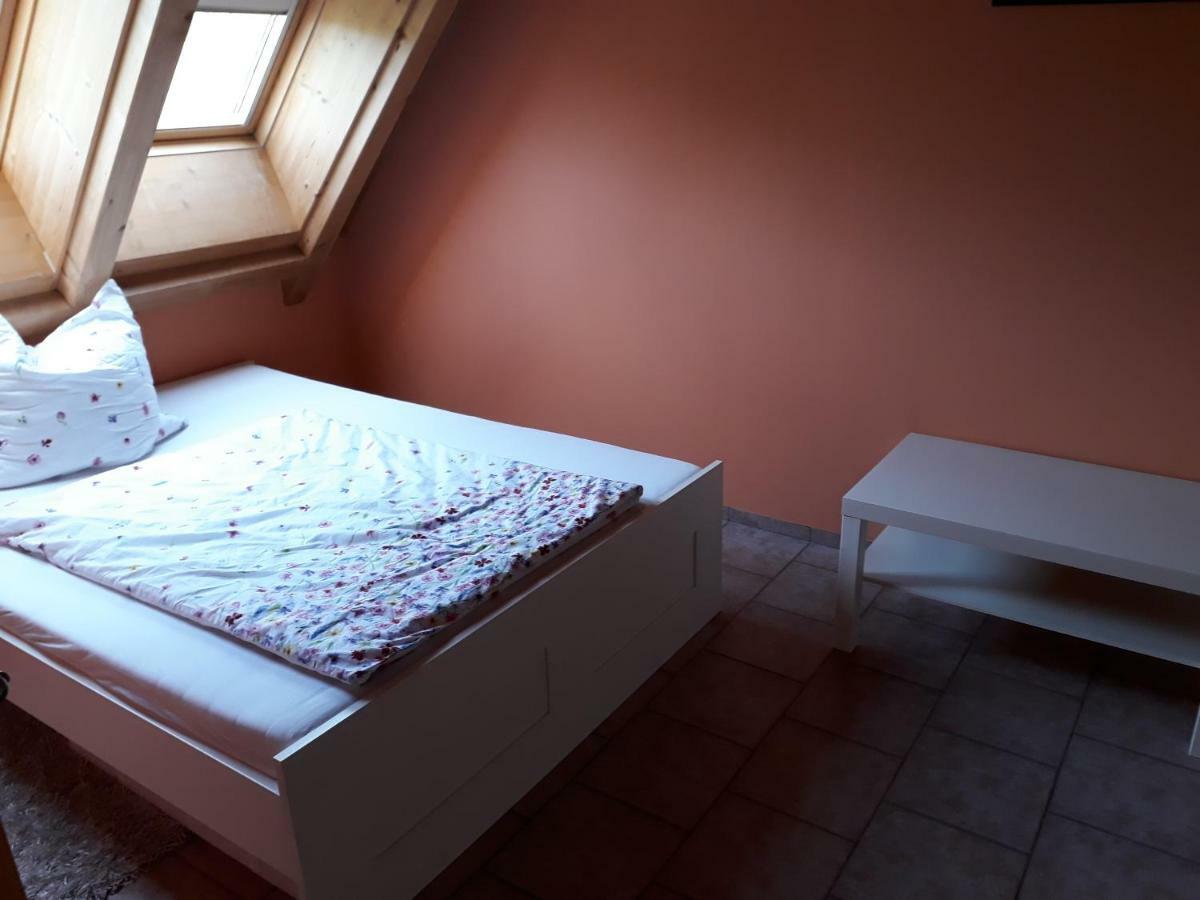 Gaestezimmer In Traumhafter Lage Neben Der Kurstadt Oberthulba ภายนอก รูปภาพ
